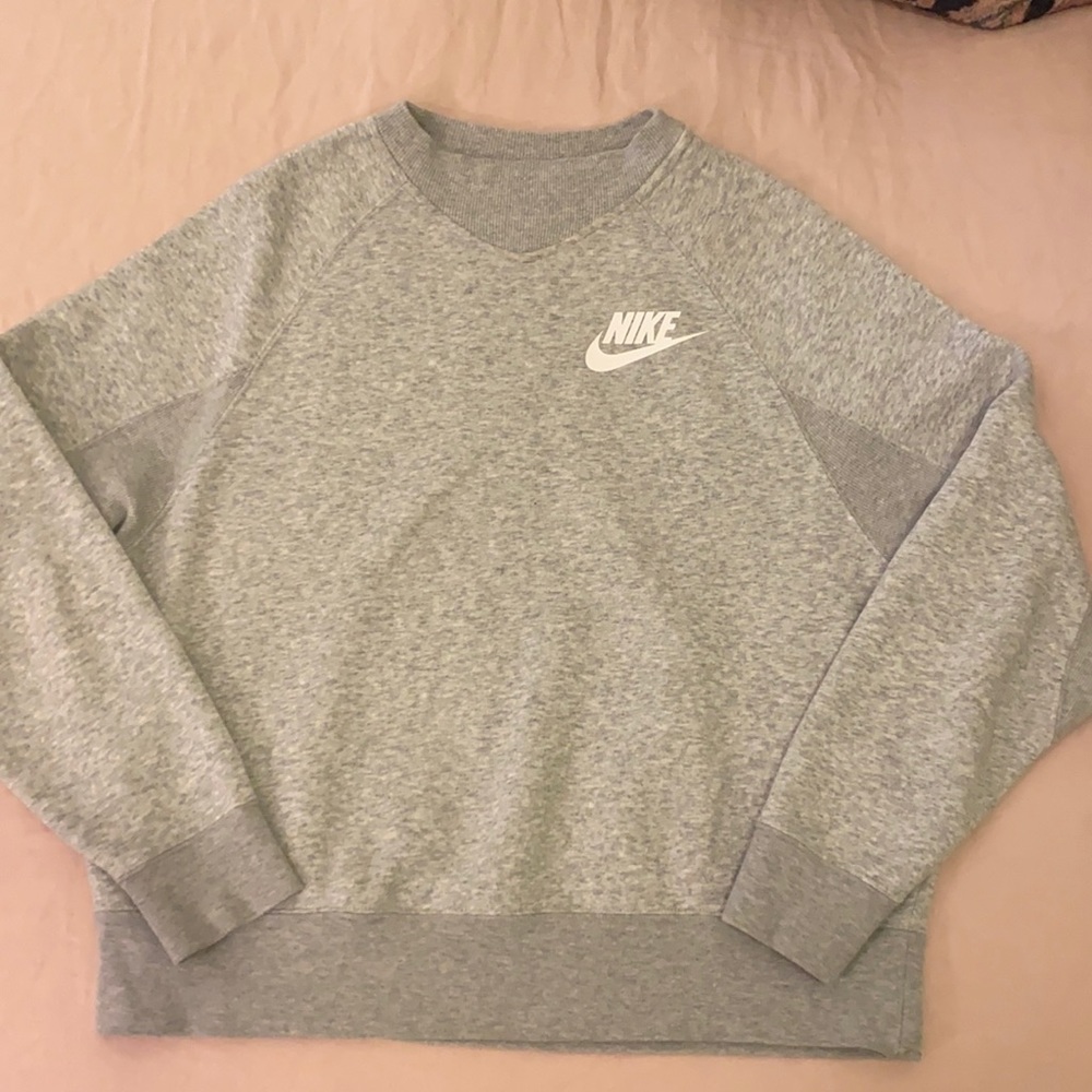 Nike gray sweatshirt